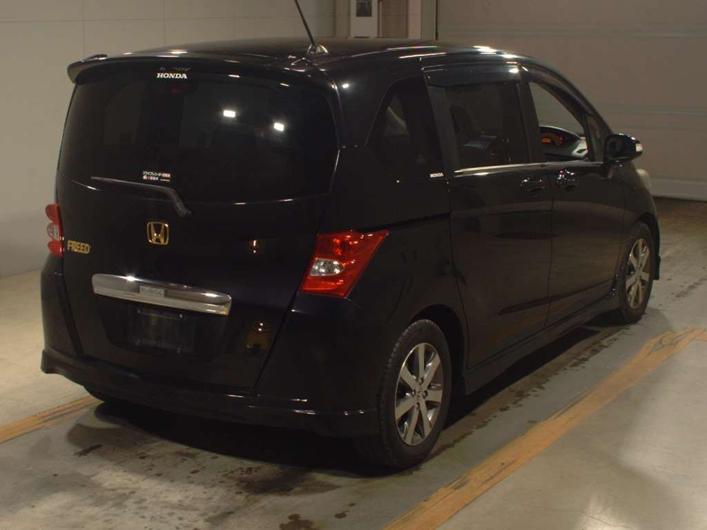 2008 Honda Freed GB3[1]