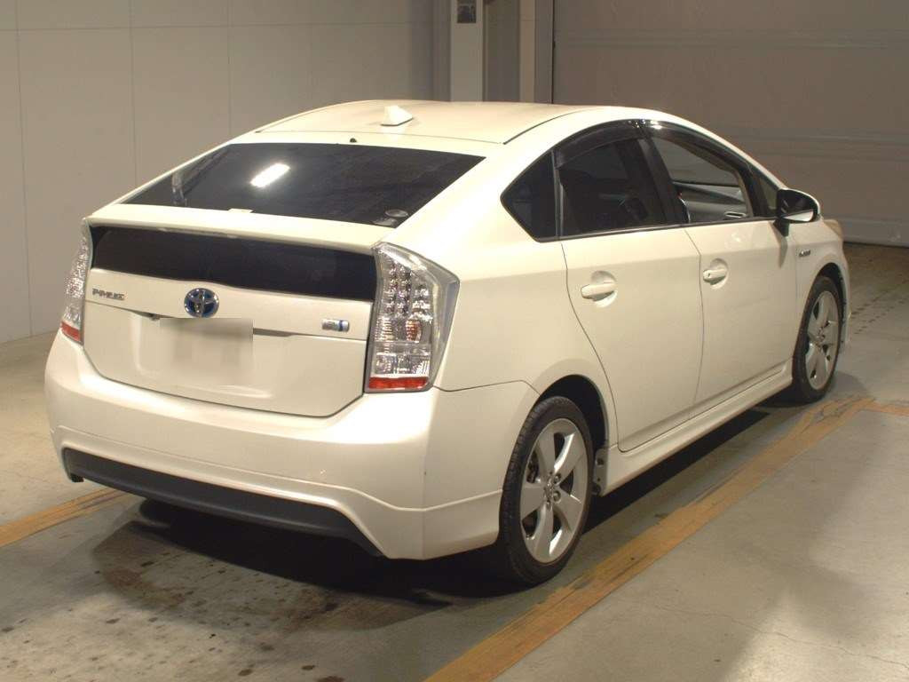 2011 Toyota Prius ZVW30[1]