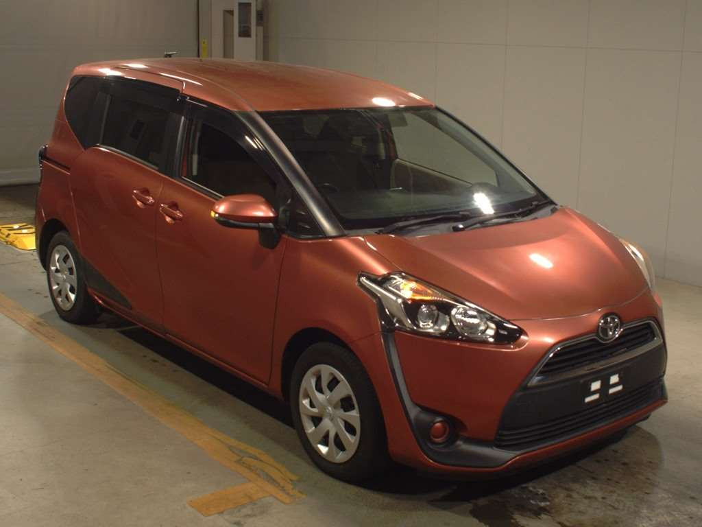 2016 Toyota Sienta NSP170G[2]