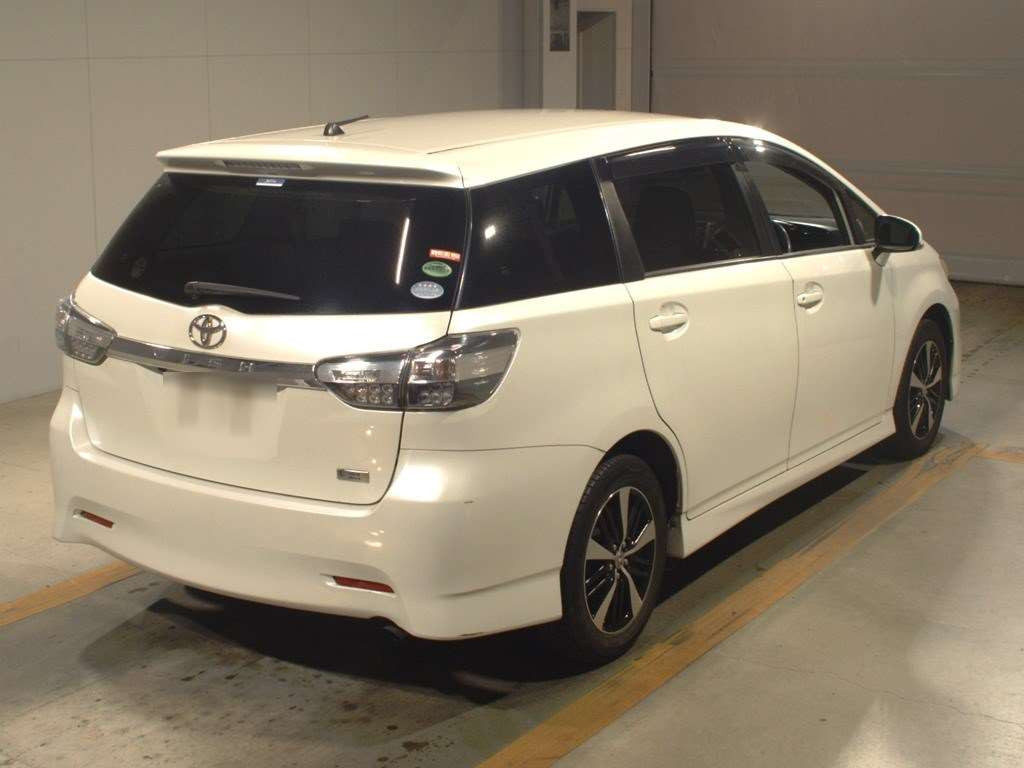 2012 Toyota Wish ZGE20W[1]