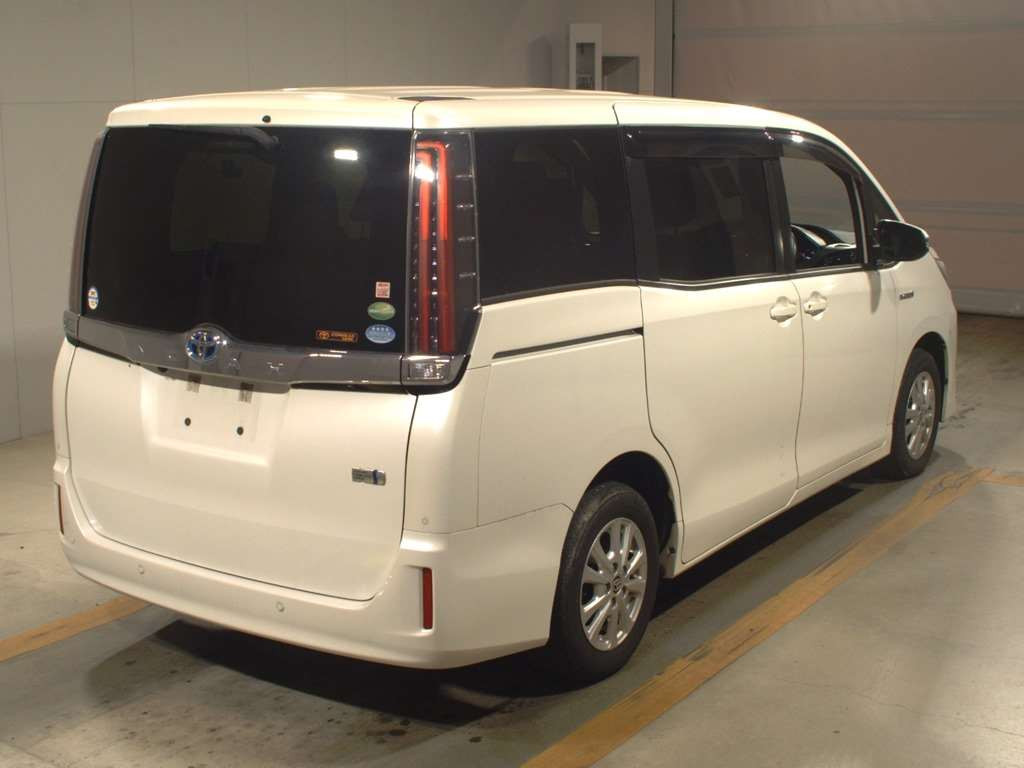 2019 Toyota Noah ZWR80G[1]