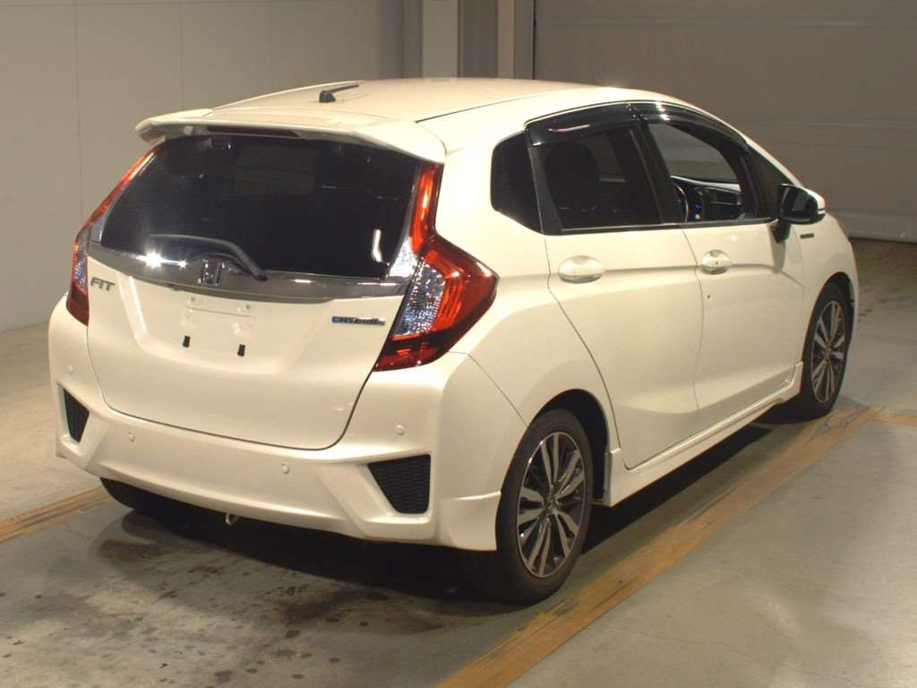 2016 Honda Fit Hybrid GP5[1]