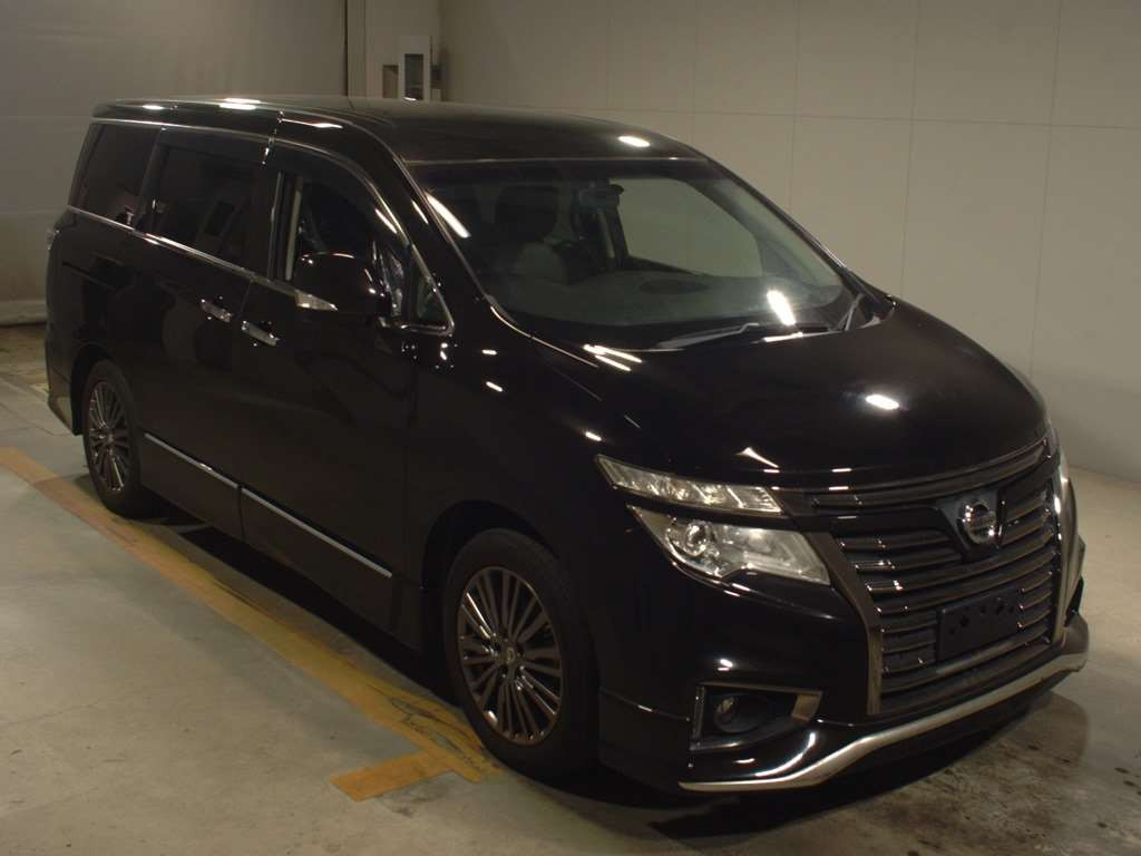 2017 Nissan Elgrand TE52[2]