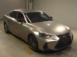 2017 Lexus IS