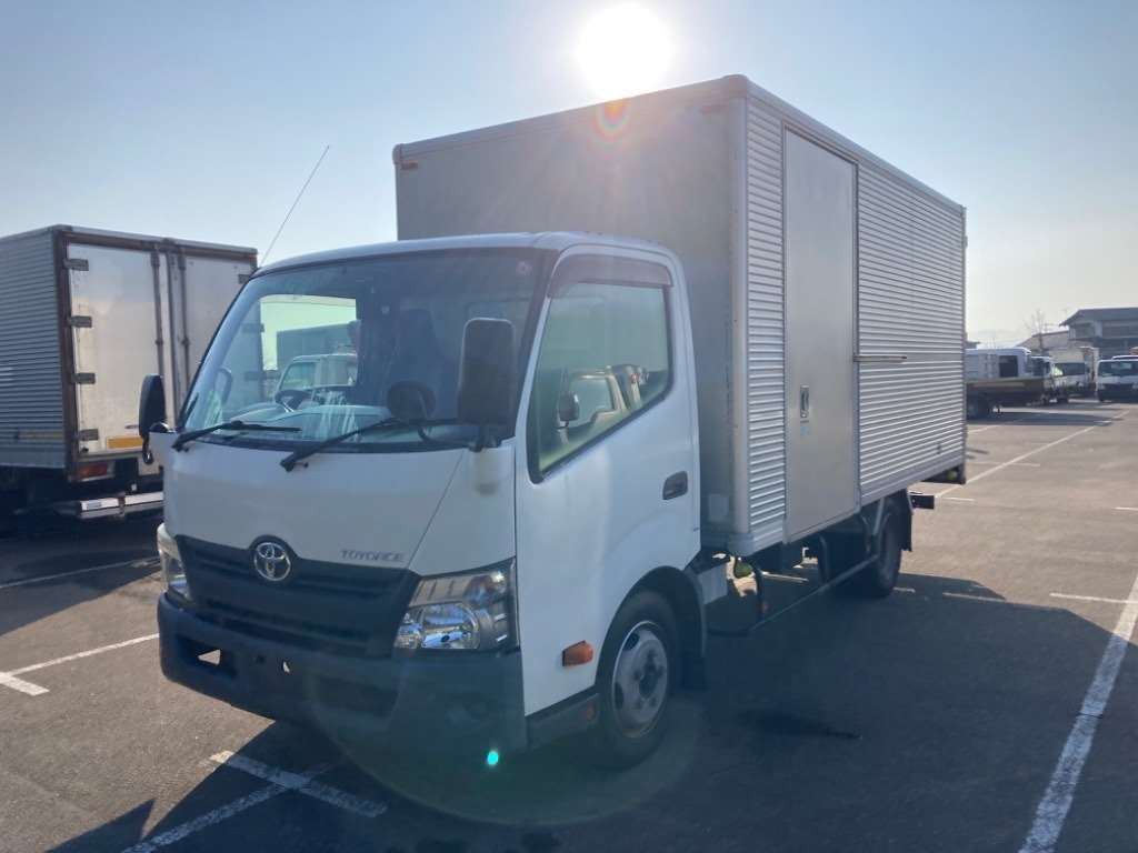 2015 Toyota Toyoace Truck XZU710[0]