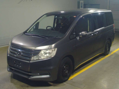 2013 Honda Step WGN