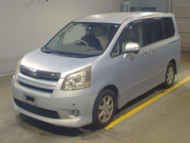 2009 Toyota Noah