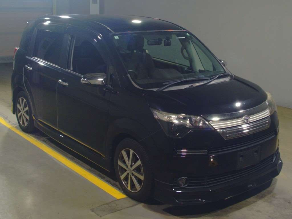 2015 Toyota Spade NCP141[2]