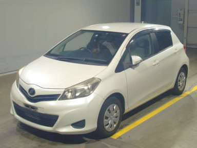 2011 Toyota Vitz