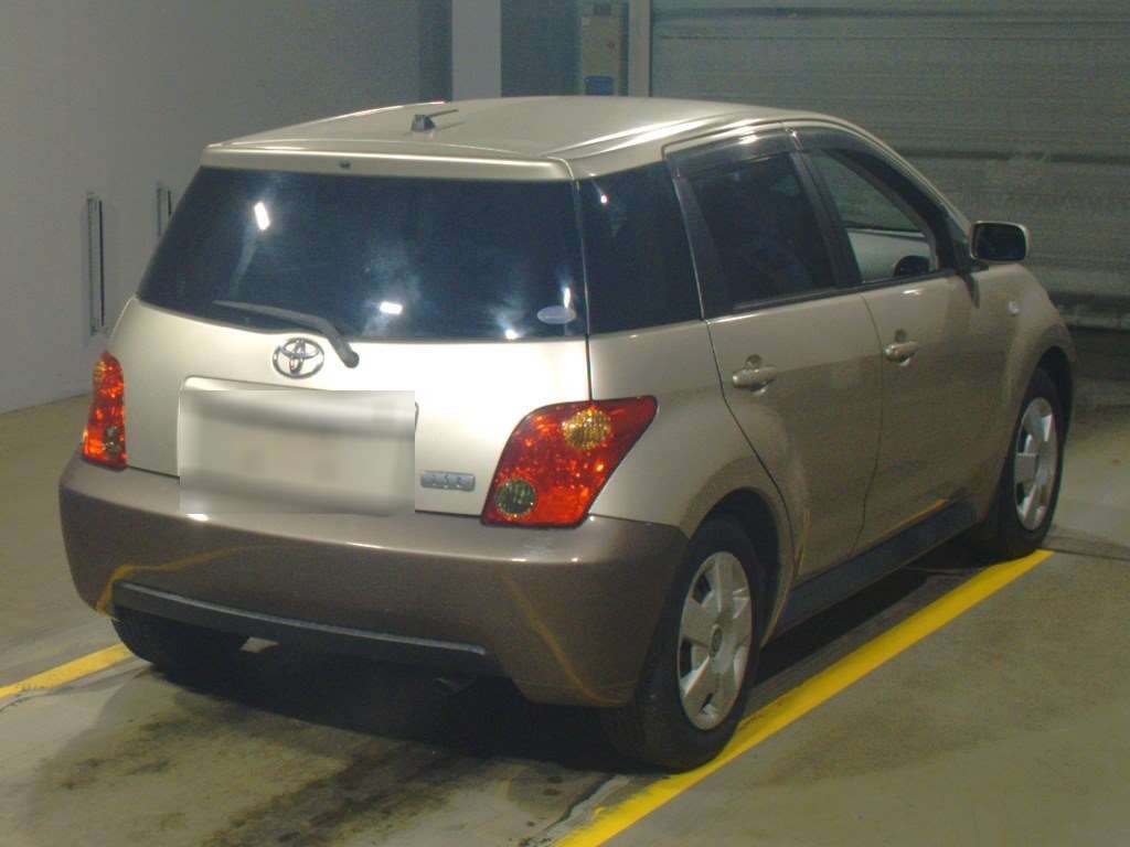 2003 Toyota IST NCP60[1]