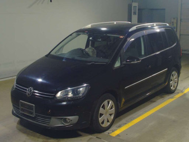 2012 Volkswagen Golf Touran