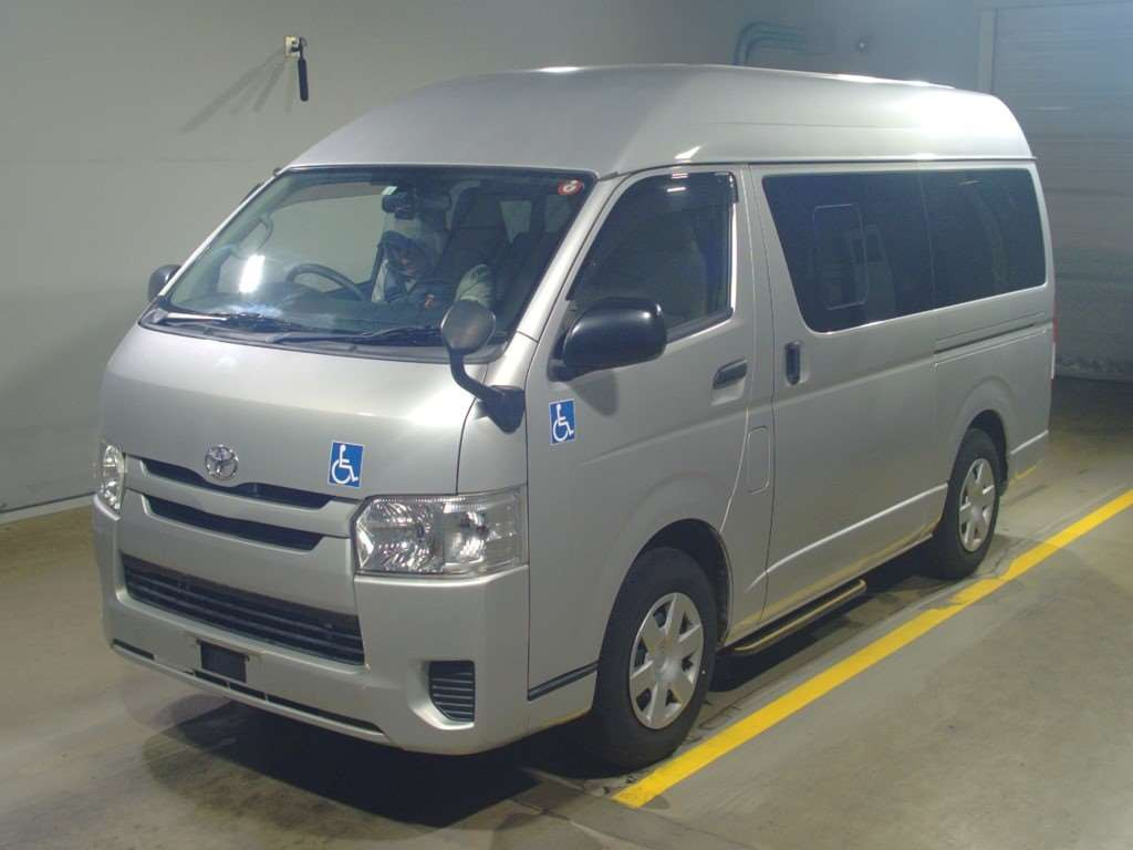 2017 Toyota Hiace Van TRH200K[0]