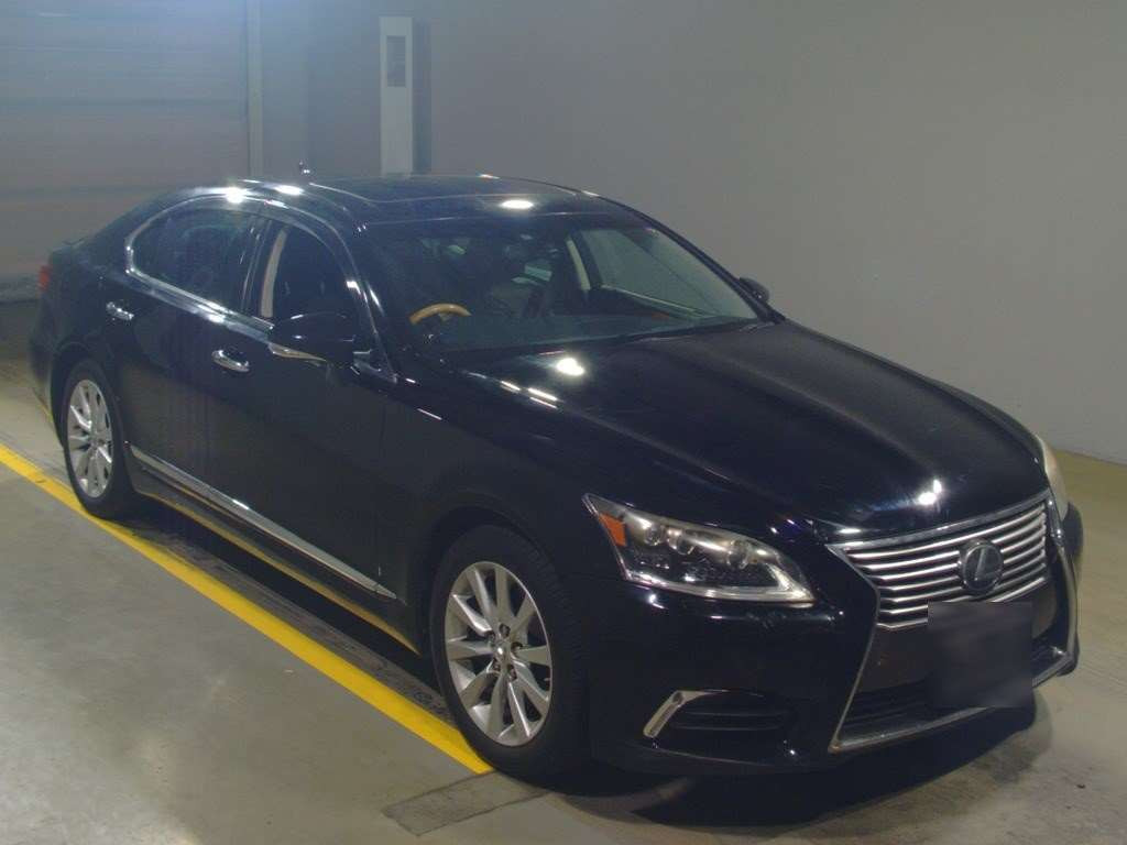 2013 Lexus LS USF40[2]