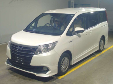 2016 Toyota Noah