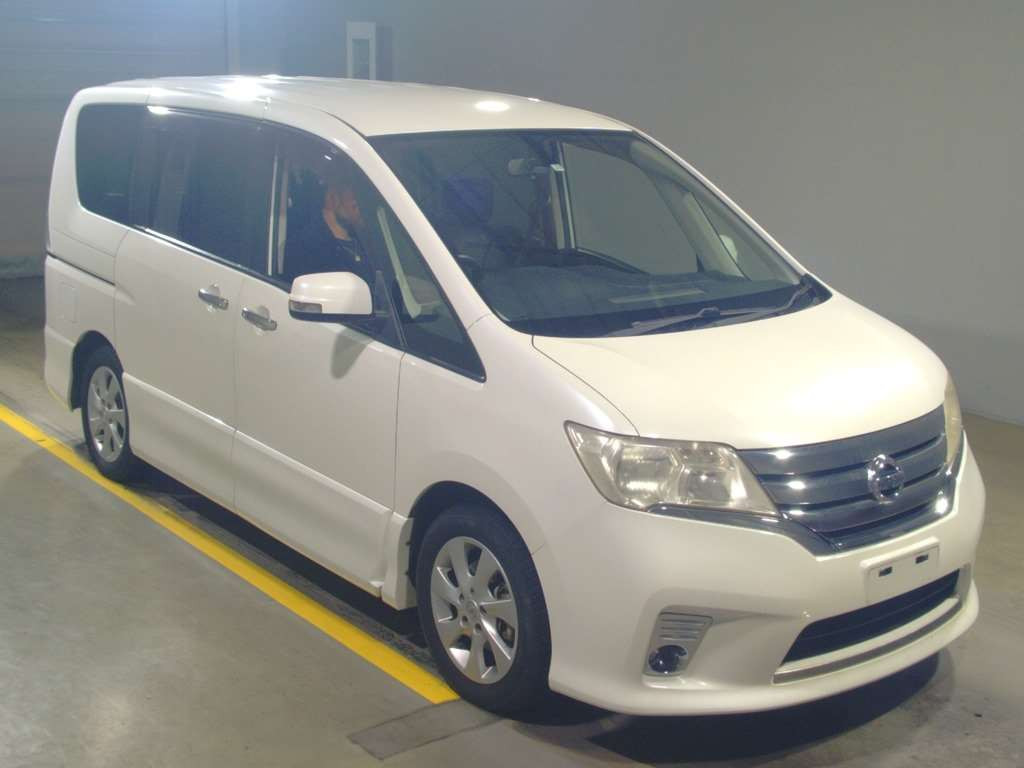 2011 Nissan Serena FC26[2]