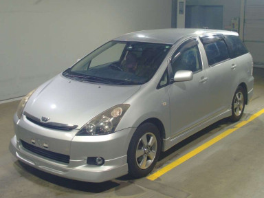 2004 Toyota Wish