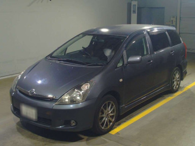 2004 Toyota Wish