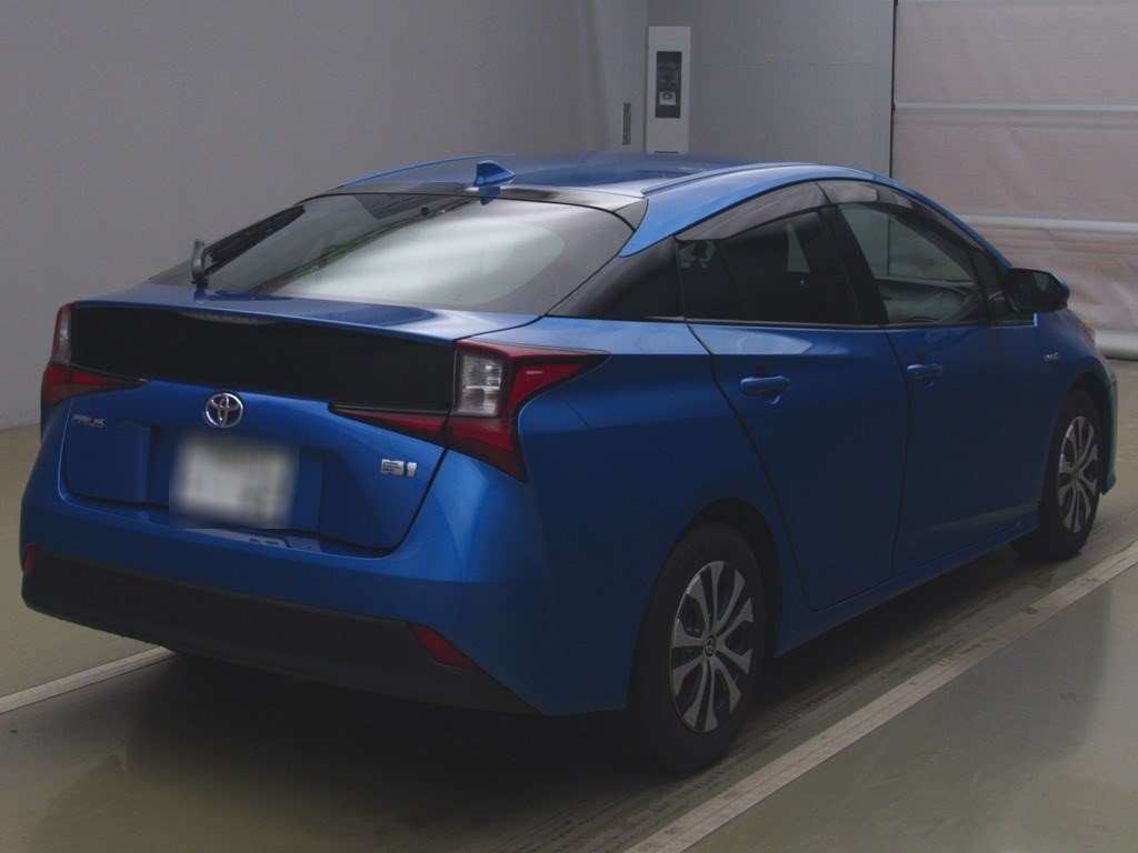 2020 Toyota Prius ZVW51[1]