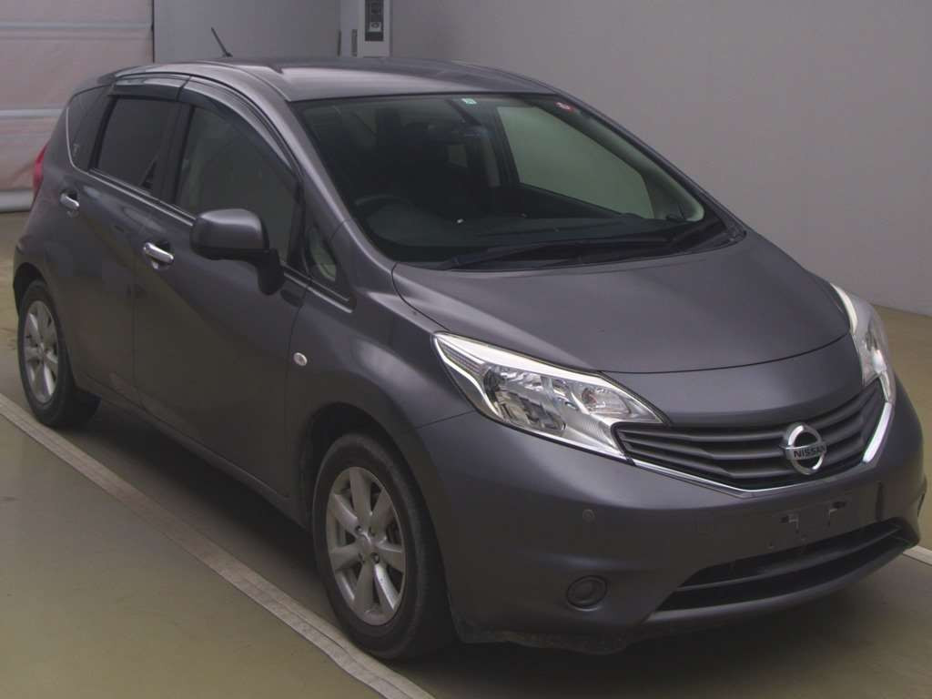 2013 Nissan Note E12[2]