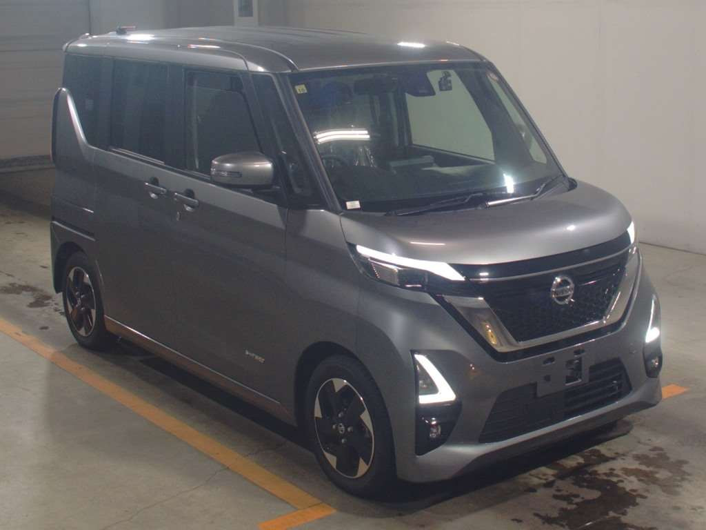 2021 Nissan Roox B44A[2]