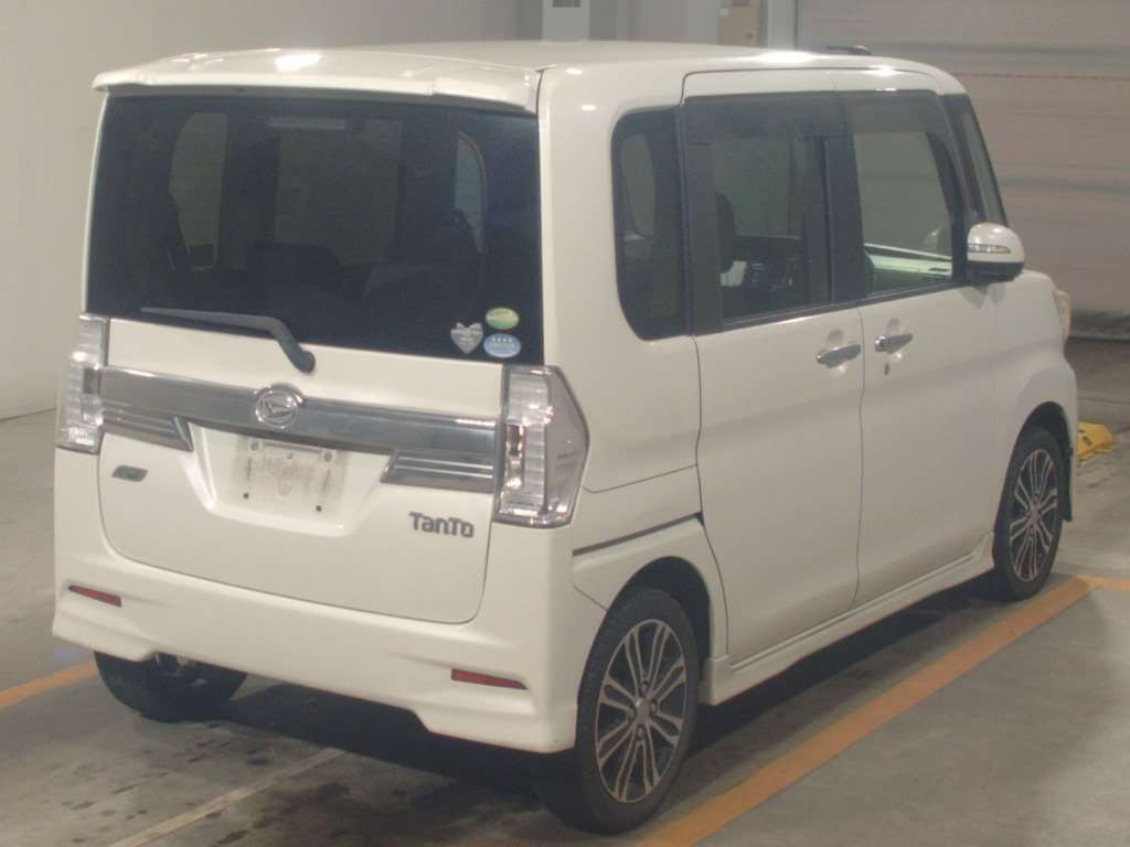 2014 Daihatsu Tanto Custom LA600S[1]