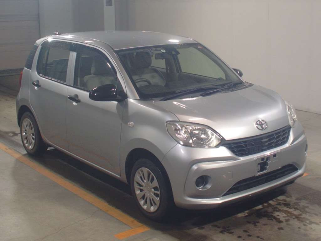 2017 Toyota Passo M700A[2]