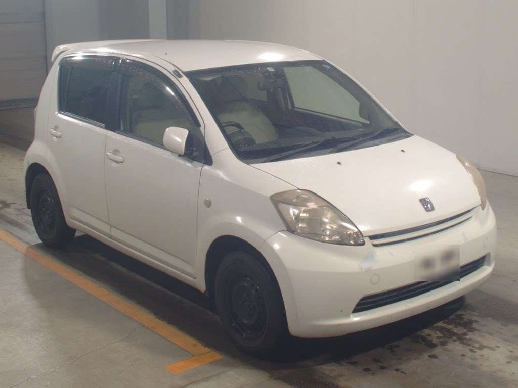 2005 Toyota Passo KGC10[2]