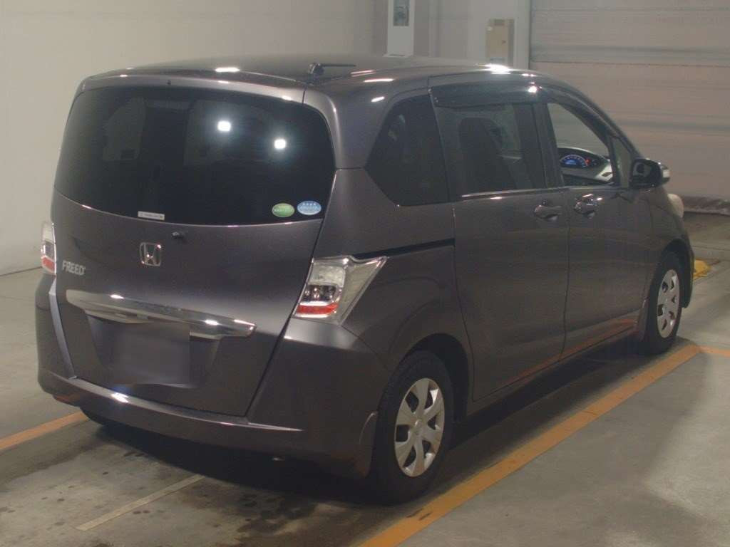 2013 Honda Freed GB3[1]