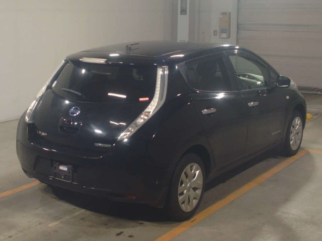 2015 Nissan Leaf AZE0[1]