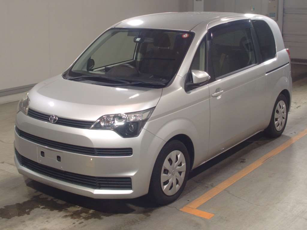 2013 Toyota Spade NCP141[0]