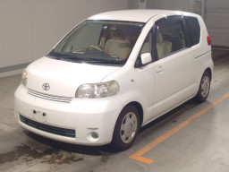 2006 Toyota Porte