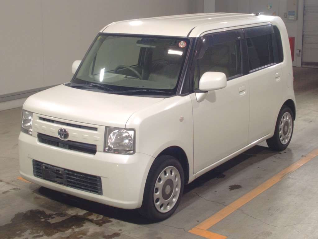 2014 Toyota Pixis Space L575A[0]