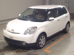 2005 Mazda Verisa