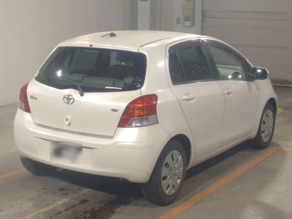 2009 Toyota Vitz NCP91[1]