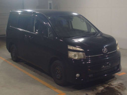 2010 Toyota Voxy