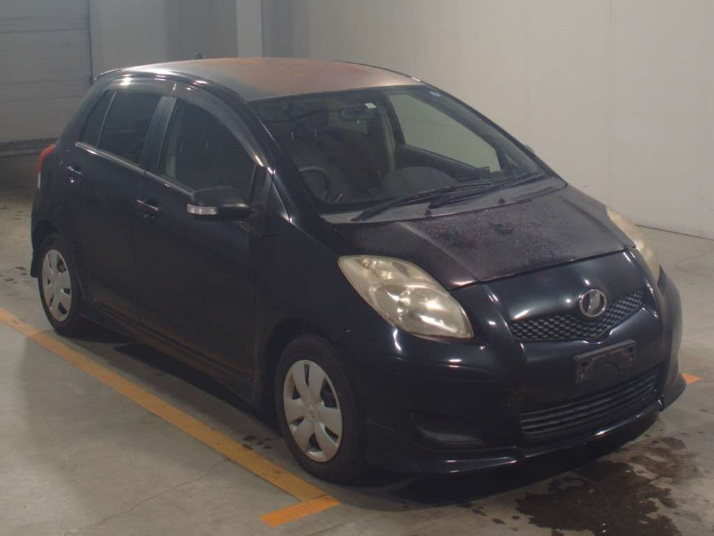 2007 Toyota Vitz SCP90[2]