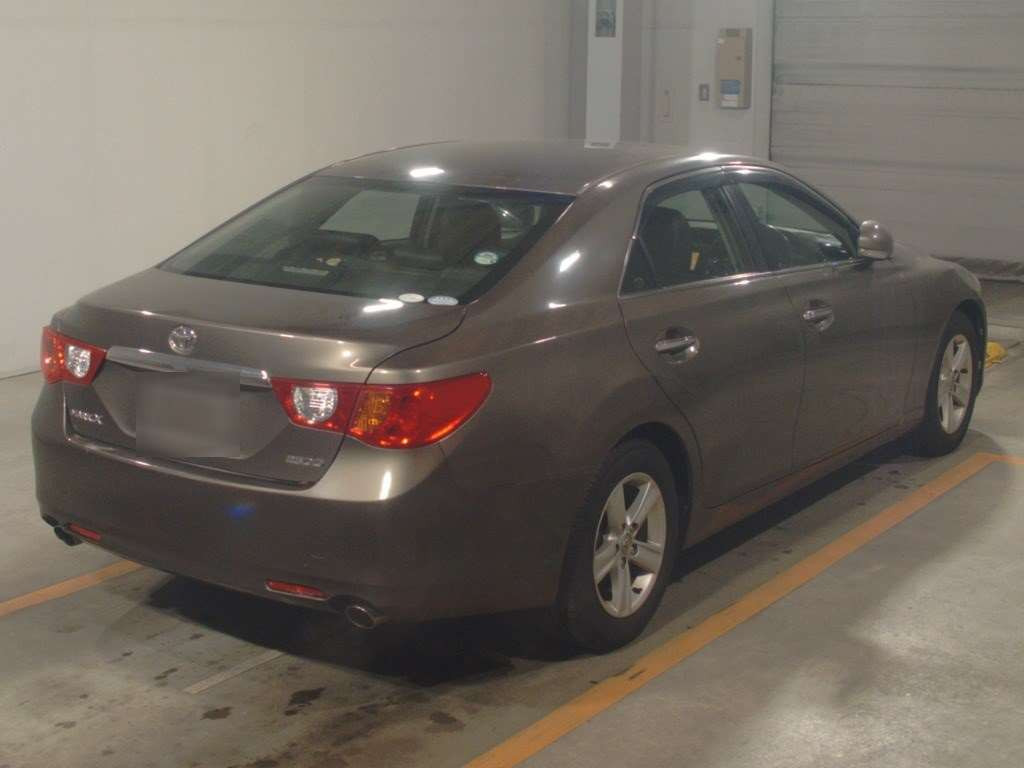 2010 Toyota Mark X GRX130[1]