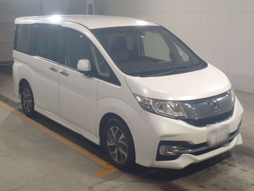 2016 Honda Step WGN Spada RP3[2]