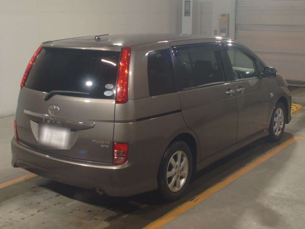 2010 Toyota Isis ZGM10W[1]