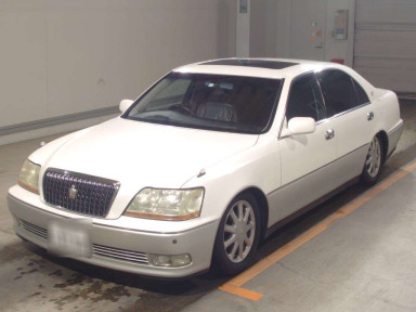 2002 Toyota Crown Majesta