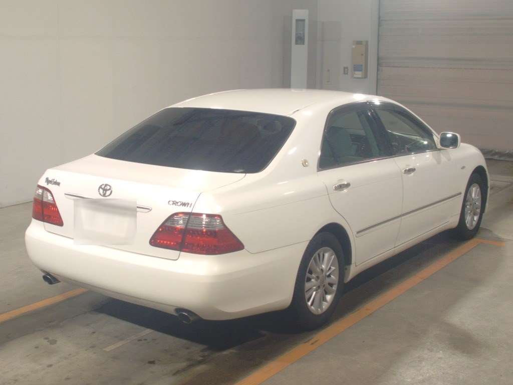 2006 Toyota Crown GRS182[1]