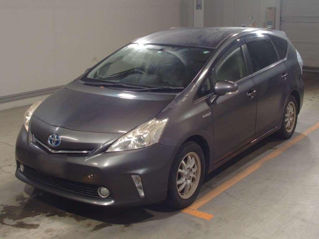 2013 Toyota Prius alpha ZVW40W[0]