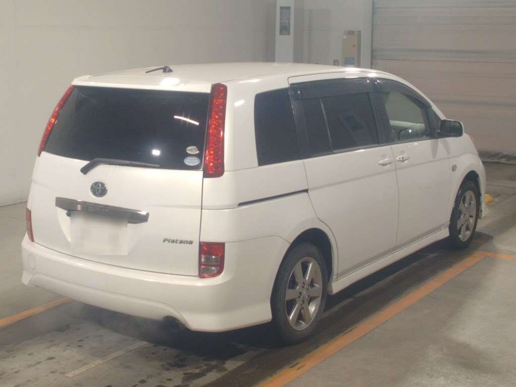 2006 Toyota Isis ANM10W[1]