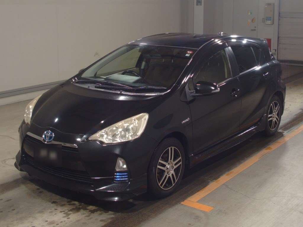 2013 Toyota Aqua NHP10[0]