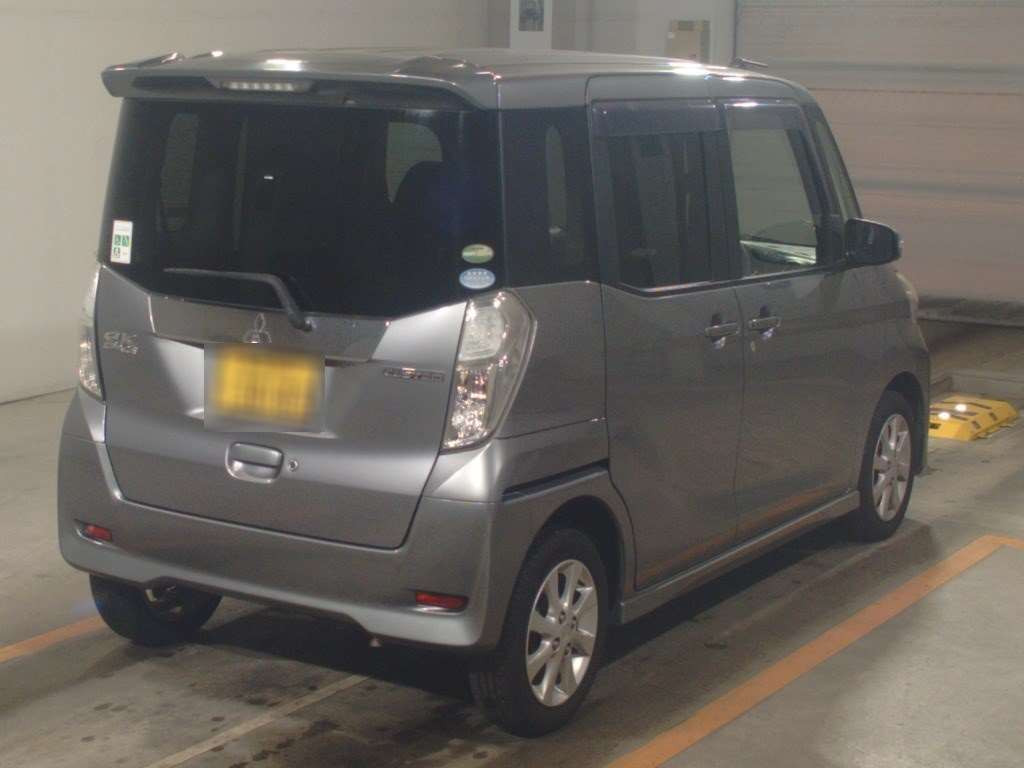 2015 Mitsubishi eK Space Custom B11A[1]