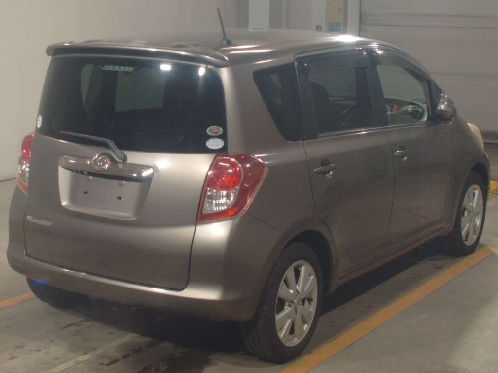 2009 Toyota Ractis NCP100[1]