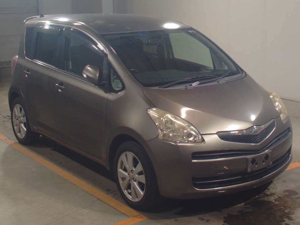 2009 Toyota Ractis NCP100[2]