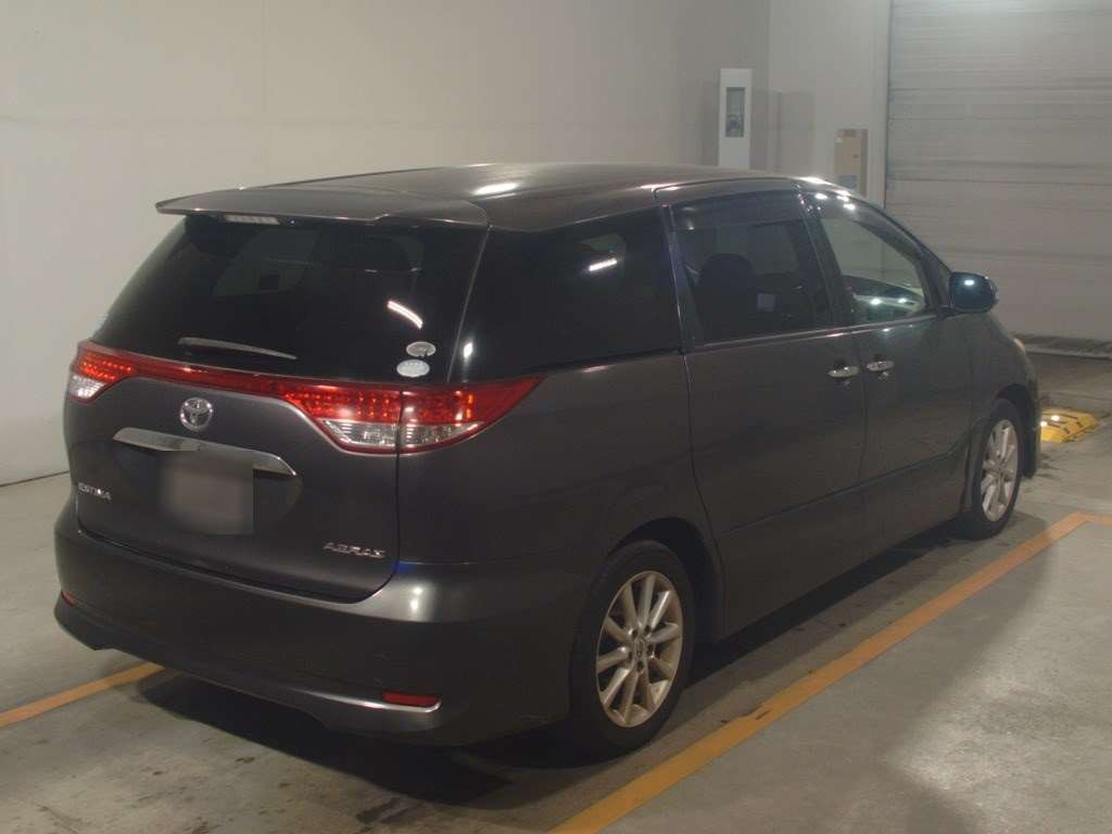 2011 Toyota Estima ACR50W[1]