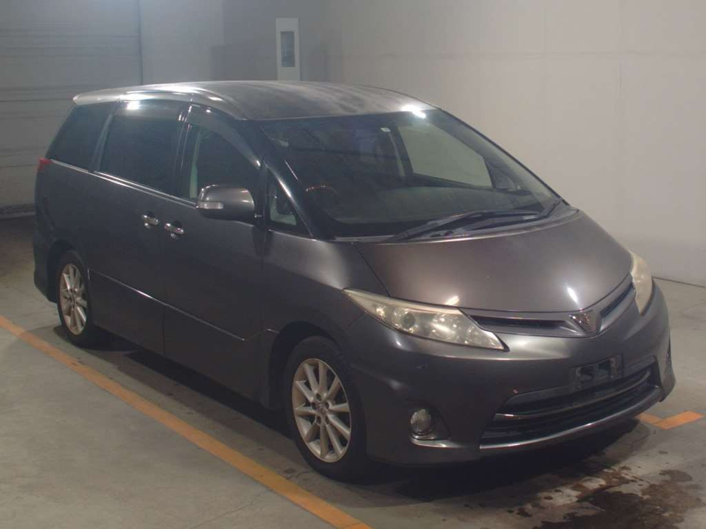 2011 Toyota Estima ACR50W[2]