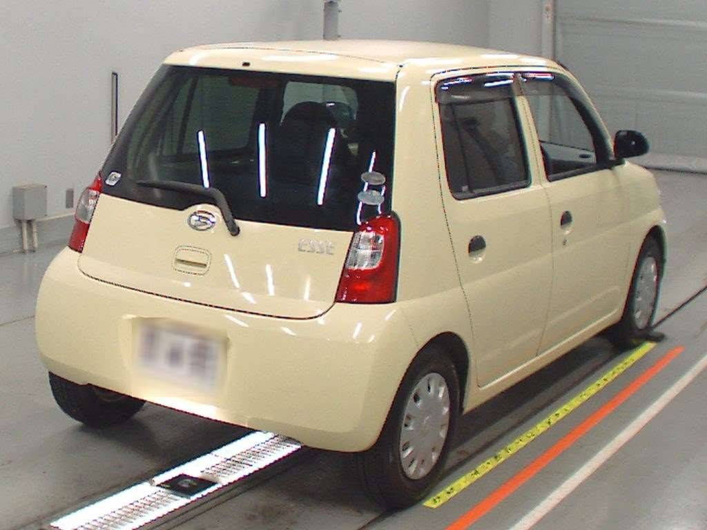 2011 Daihatsu Esse L235S[1]